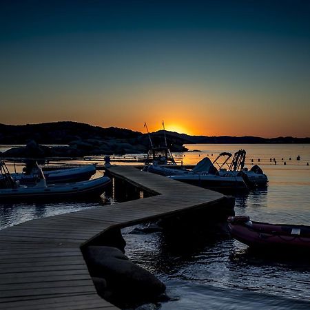 Camping Baia Saraceno 호텔 팔라우 외부 사진