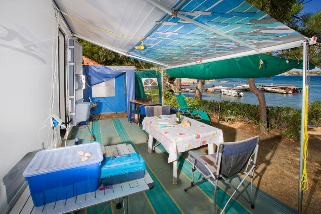 Camping Baia Saraceno 호텔 팔라우 외부 사진
