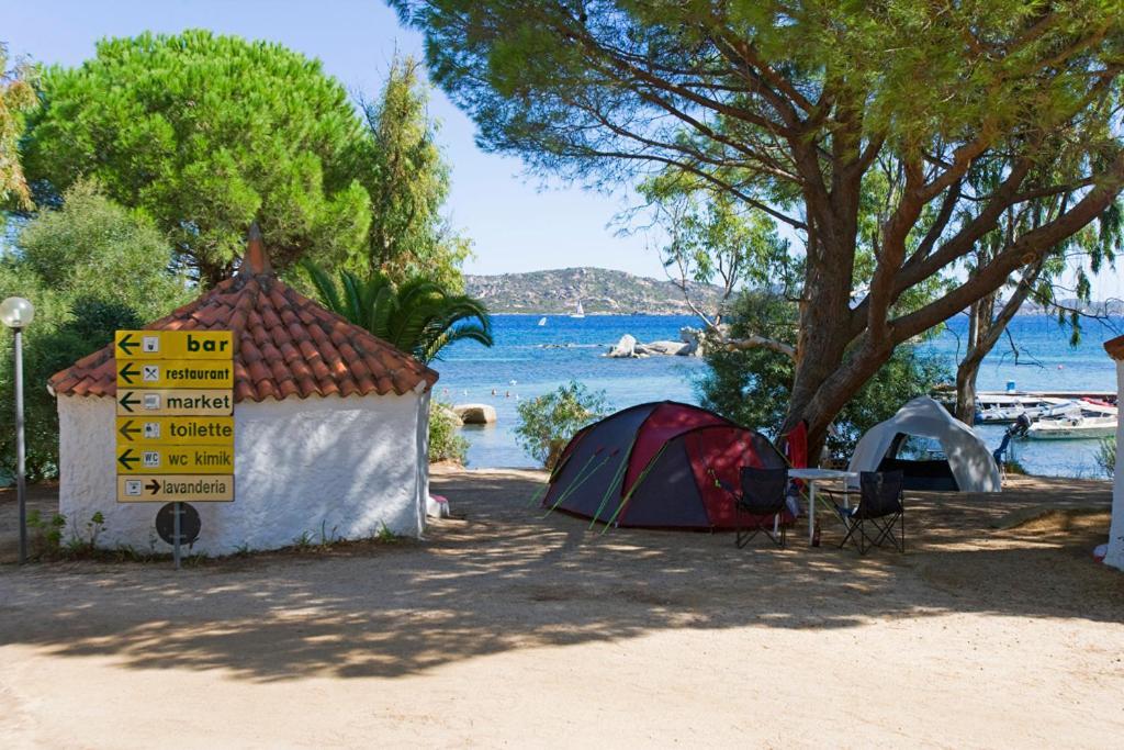 Camping Baia Saraceno 호텔 팔라우 외부 사진